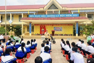 Tuyên truyền xây dựng văn hóa giao thông trong học đường