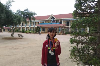 HỌC SINH HOÀNG THỊ BÍCH THỦY – TẤM GƯƠNG SÁNG VỀ TINH THẦN HỌC TẬP VÀ RÈN LUYỆN