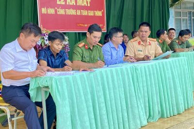 LỄ RA MẮT MÔ HÌNH ĐIỂM ” CỔNG TRƯỜNG ATGT”