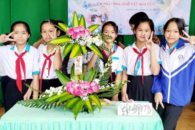 HỘI THI CĂM HOA CHÀO MỪNG NGÀY 20/11